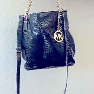 Michael Kors cross body